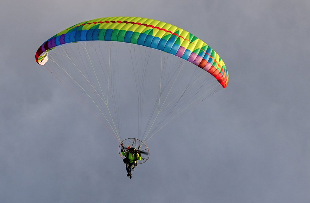 BGD BLIZZARD ala réflex de paramotor.