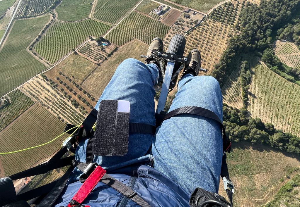 Soporte móvil paramotor en vuelo